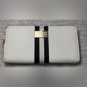 Badgley Mischka Bailey Wallet Cream Zip Around Gold Hardware Chic